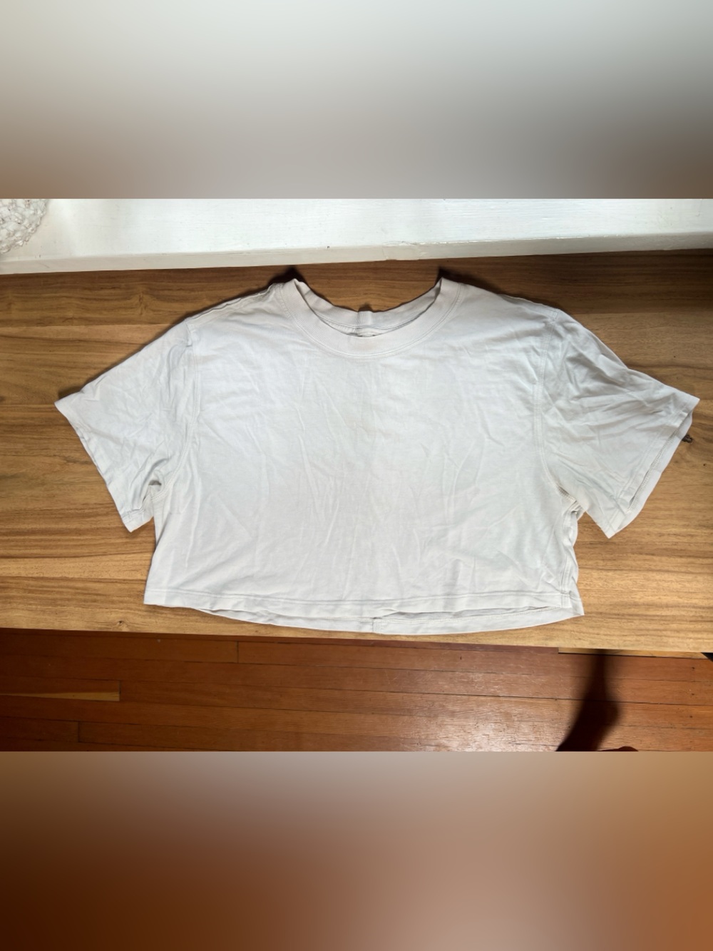Lululemon Cropped Tee